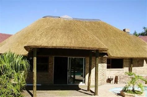 High-Density Of Reed Grass Roof Thatched, Thickness: 300mm, Rs 415 ...