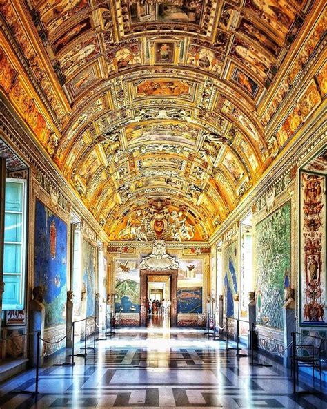 Vatican Museum Night Tour - Roma, Lazio