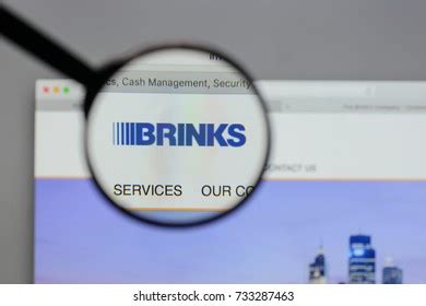 Brinks Logo Vector (.AI) Free Download