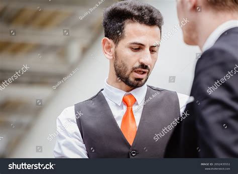 avoid eye contact images stock  vectors shutterstock
