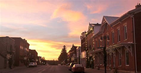 caledonia chamber  commerce fall downtown happy hour