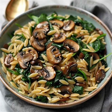 Spinach Mushroom Orzo - Quick Homemade Recipes