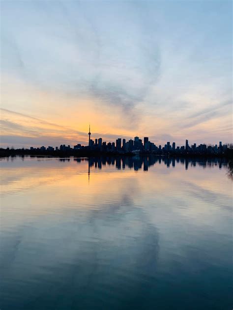 City skyline : r/toronto