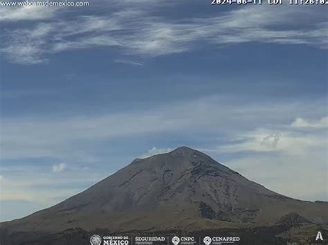 El volcán Popocatépetl emite 17 exhalaciones de baja intensidad y 301