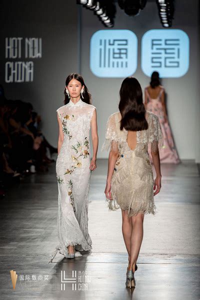 A Show Of Chinese Fashion Beijing Review