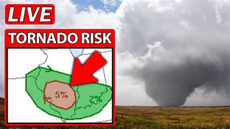 Live Storm Chaser Tracking Midwest Tornado Threat Youtube