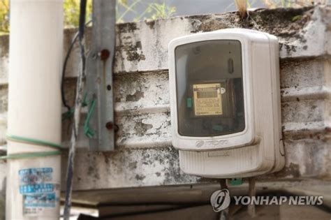 인플레 우려에 전기요금 동결연료비 연동제 유명무실해지나 파이낸스투데이