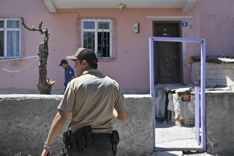 Ankara Da Bo Anma A Amas Ndaki Kad N Silahla Yaraland Son Dakika