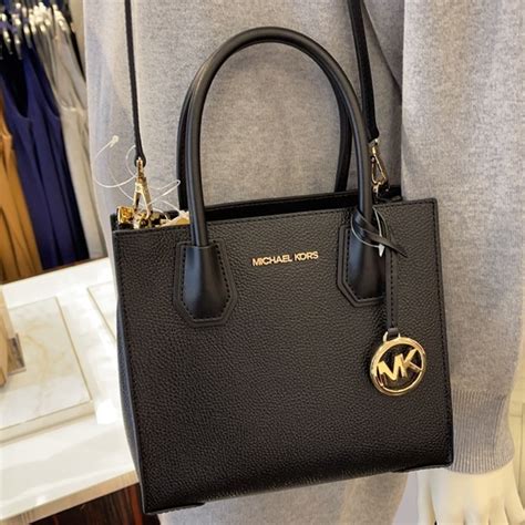 Michael Kors Bags Michael Kors Mercer Medium Pebbled Leather