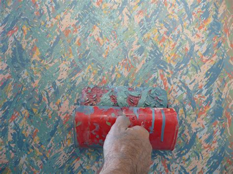 Decoroll: A painting idea with decorative paint rollers Decoroll