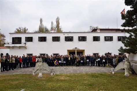 Jandarmul Tulcean Sorin Andrici A Fost Invitat La Palatul Elisabeta