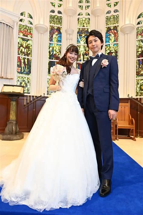 【写真】連続ドラマ「知ってるワイフ」主演の大倉忠義さん（右）と共演の広瀬アリスさん（c）フジテレビ Mantanweb（まんたんウェブ）