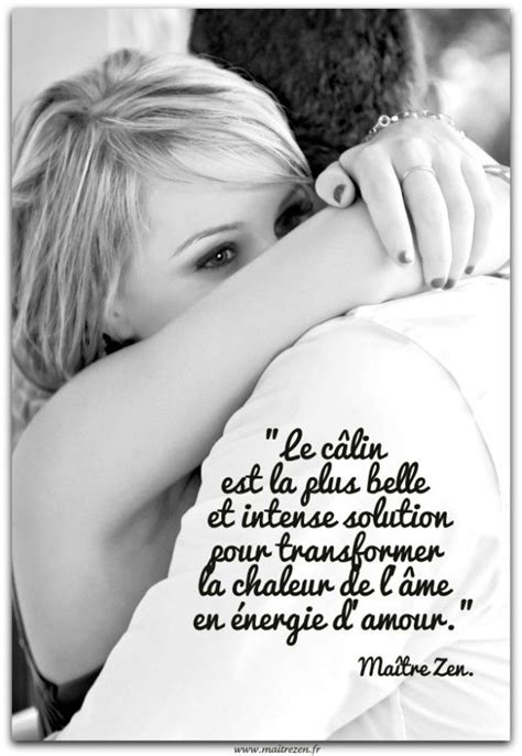 A Man And Woman Hugging Each Other With The Caption In French On Top Of