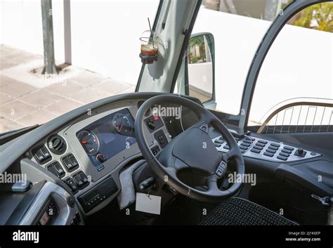 Empty bus seat hi-res stock photography and images - Alamy