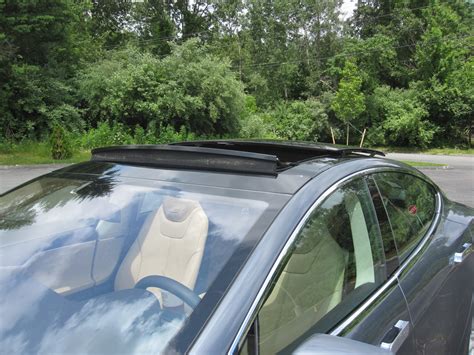 Tesla Model S Panoramic Roof Review