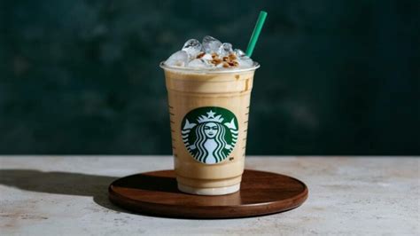 Starbucks Iced Blonde Vanilla Latte With Sugar Free Vanilla And Oat Milk