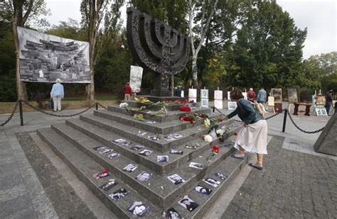 Ukraine Marks 79th Anniversary Of The Babi Yar Massacre