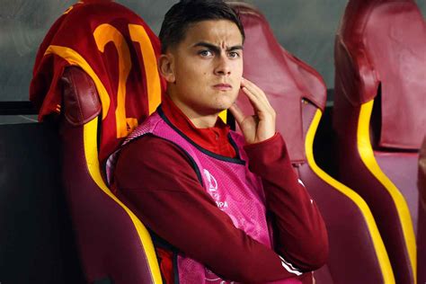 Infortunio Dybala Mourinho e la Roma sorridono ecco quando può