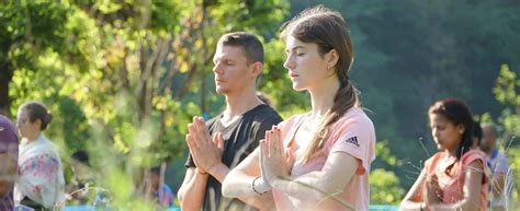 Best Yoga Teacher Training In India Rishikesh Yogpeeth