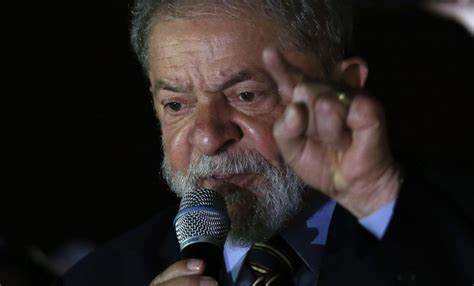 Lula é o chefão do maior esquema corrupto da história da humanidade