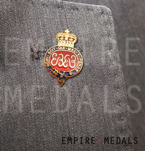 Grenadier Guards Lapel Badge – Empire Medals