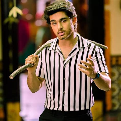 Roshan Meka Biography, Age, Family & Movies - MixIndia