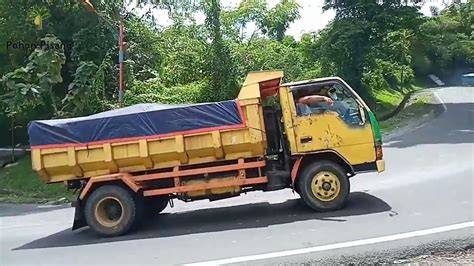 Dump Truk Canter Muatan Batu Gunung Tancap Gas Di Tikungan Tajam YouTube