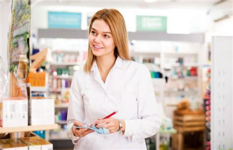 Diferencia entre auxiliar y técnico de farmacia Cuál es tu mejor