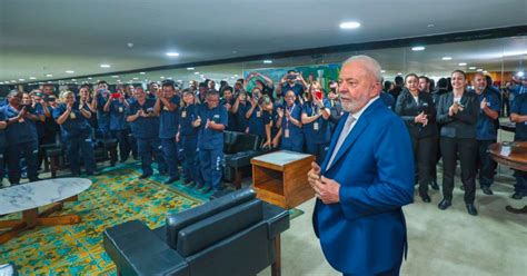 Lula Da Silva Destituye A La Dirección De Medios De Comunicación Públicos En Brasil