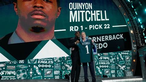 Quinyon Mitchell Contract: The Salary & Contract For The Eagles' First ...