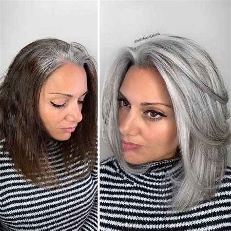 Estilista Da Un Increíble Look A Las Canas De Sus Clientas