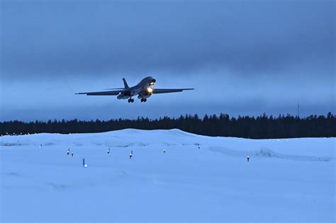 US Air Force B-1B Lancer Bombers Conduct Training With Swedish Air ...