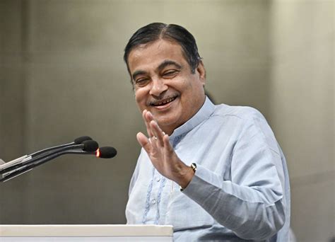 Nitin Gadkari bats for qualitative reforms in functioning of local self ...