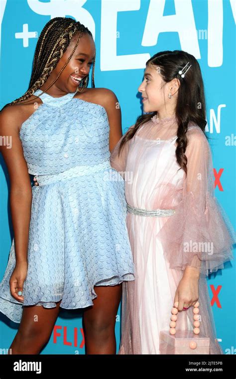 LOS ANGELES - AUG 29: Lidya Jewett, Keslee Blalock bei der Ivy + Bean ...