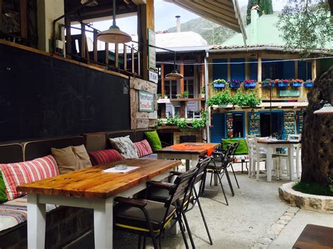 10 Best Places To Go And Enjoy The Montenegro Nightlife!