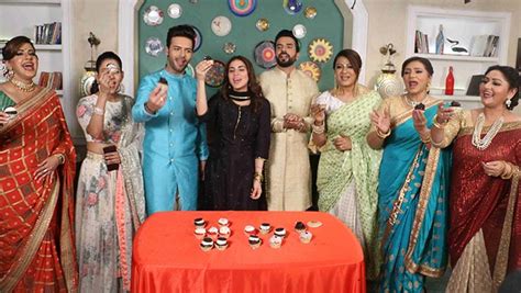 The Cast Of Kundali Bhagya Celebrate Completing Episodes With