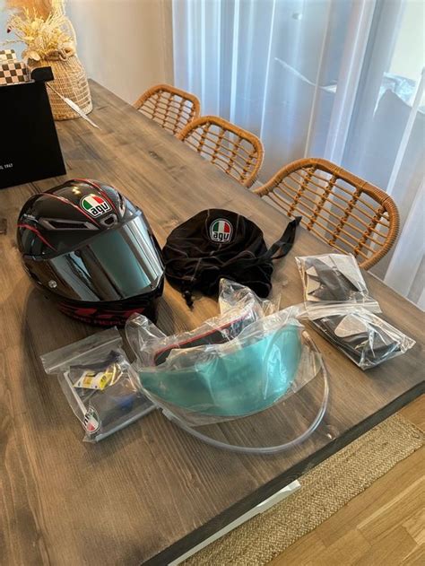 AGV Integralhelm Pista GP RR Grösse MS NEUWERTIG Kaufen auf Ricardo