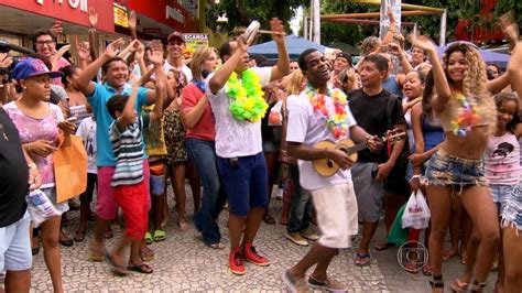 Samba Móvel vai ao Calçadão de Campo Grande no Rio RJ1 G1