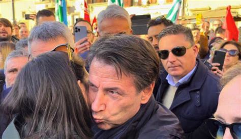 Elly Schlein Giuseppe Conte A Firenze Dago Fotogallery