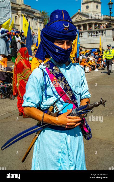 Aniversario Del Templo De Oro Londres Fotografías E Imágenes De Alta