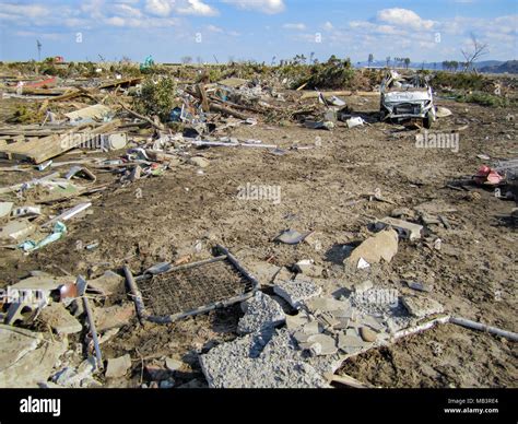 Images of the aftermath of the Great Tohoku Earthquake and Tsunami ...