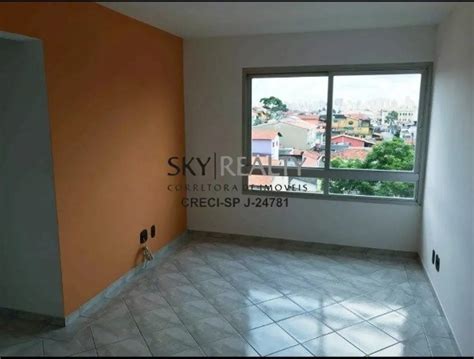 Apartamento na Rua Joaquim 125 Vila Marari em São Paulo por R 330