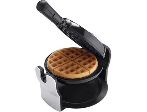 Oster CKSTWFBF10 Flip Belgian Waffle Maker $19.99