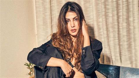 Actor Sonu Sood Shares Rhea Chakraborty As Gang Leader In Roadies