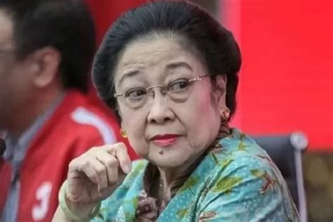 Sekjen PDIP Bantah Megawati Ngamuk Pasca Kaesang Gabung PSI Malah