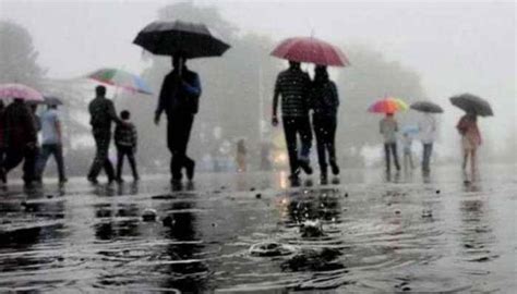 Light Rainfall Lashes Parts Of Delhi Ncr On Sunday Morning Imd