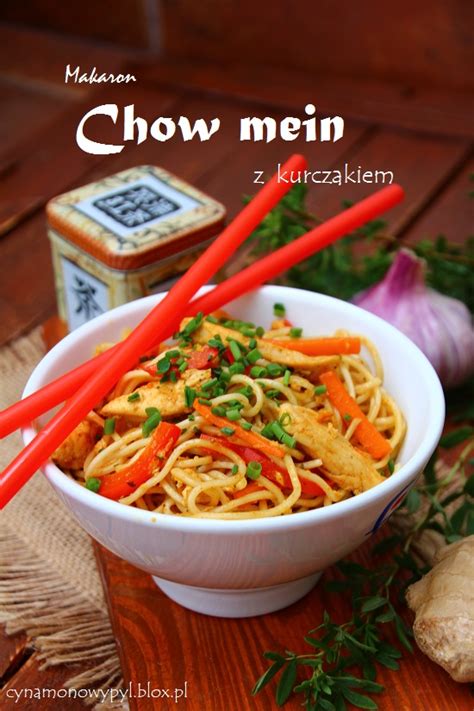 Makaron Chow Mein z kurczakiem Cynamonowy Pył