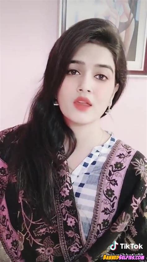 Tania 19 Years College Girl Epic Nude Selfie On Tiktok Bannedselfies