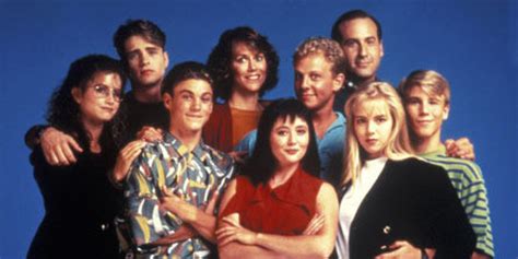 Beverly Hills 90210 Guide To Rocking 90s Style Video