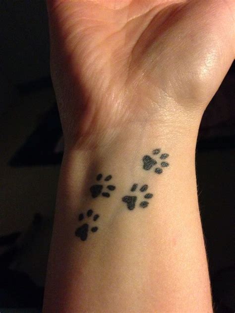 70+ Best Paw Print Tattoo Ideas for Dog Lovers | Pawprint tattoo, Paw ...